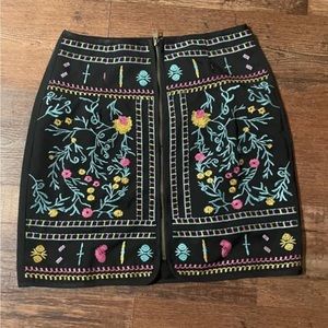 Entro embroidered skirt